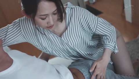 Nện em gái vú hồng đẹp mê ly Kana Mito